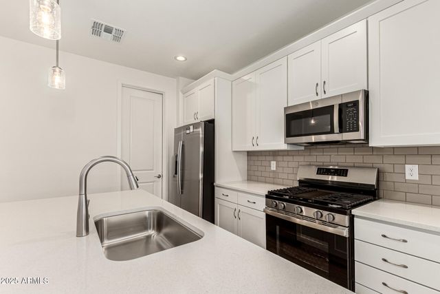 5353 W LAS PALMARITAS Drive, Glendale, AZ 85302