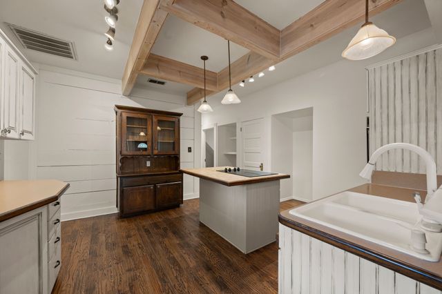 6212 Westcoat Drive, Colleyville, TX 76034