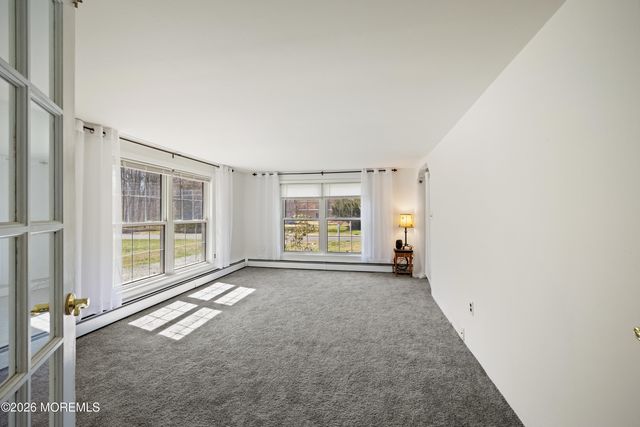 1042 Maxim Southard Road, Howell, NJ 07731