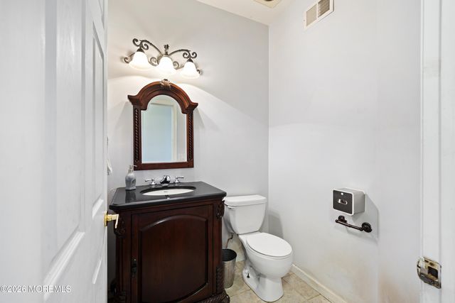 1042 Maxim Southard Road, Howell, NJ 07731