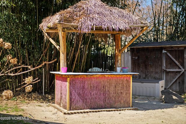 1042 Maxim Southard Road, Howell, NJ 07731