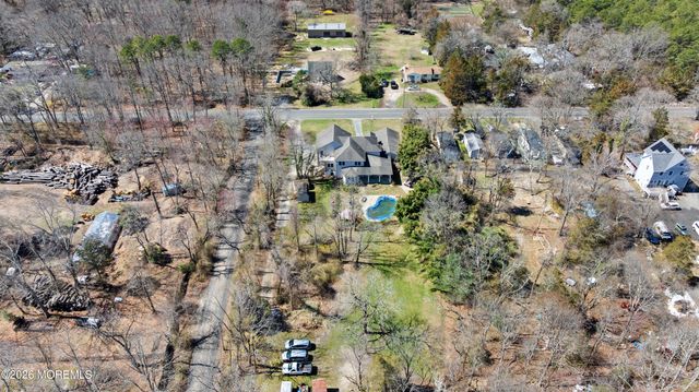 1042 Maxim Southard Road, Howell, NJ 07731