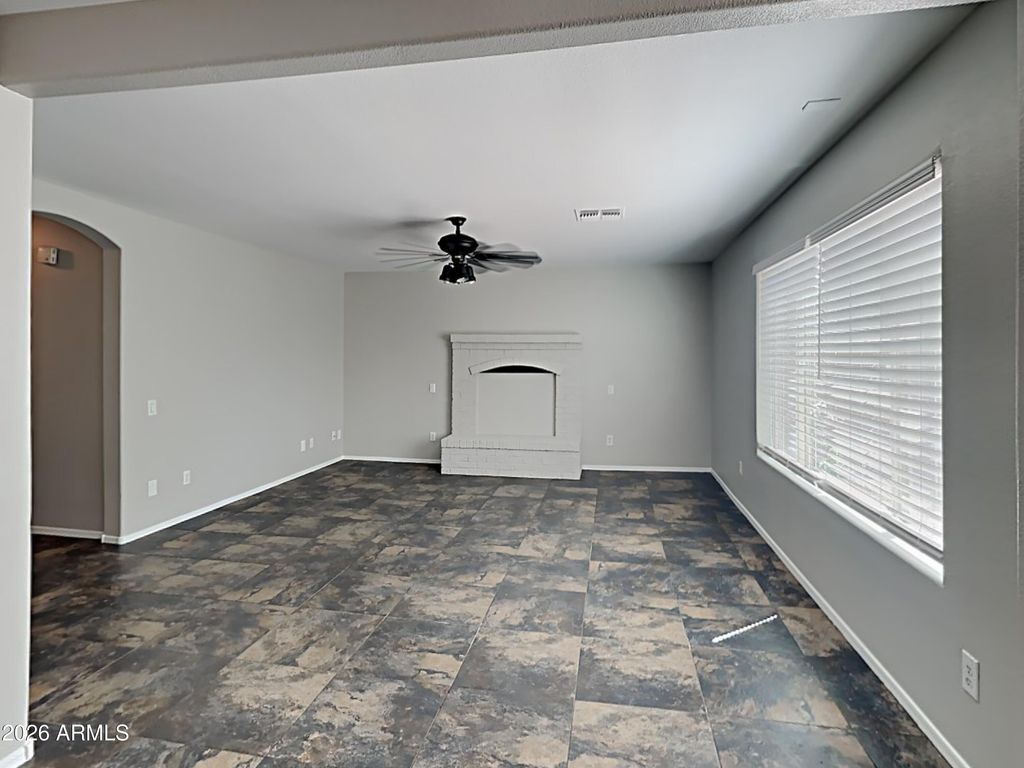 13019 W MONTEREY Way, Avondale, AZ 85392 — photo 4