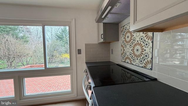 1400 STRATTON DR, Rockville, MD 20854