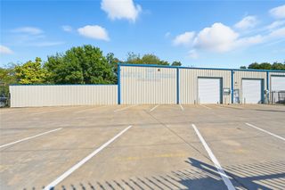 405 Bill Irwin Street, Grand Prairie, TX 75050