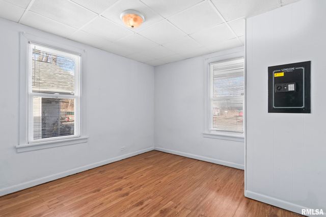 2827 S 16TH Street, Springfield, IL 62703