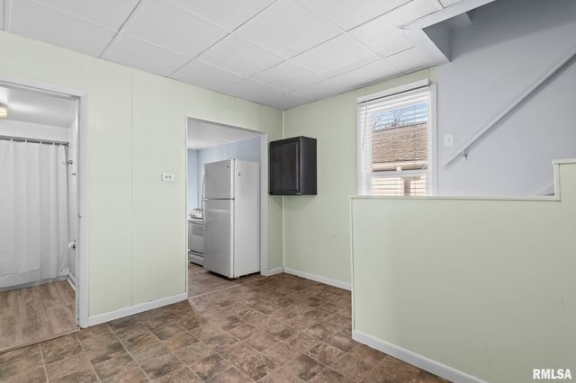 2827 S 16TH Street, Springfield, IL 62703