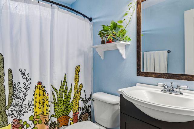 5832 S 45TH Street, Phoenix, AZ 85040
