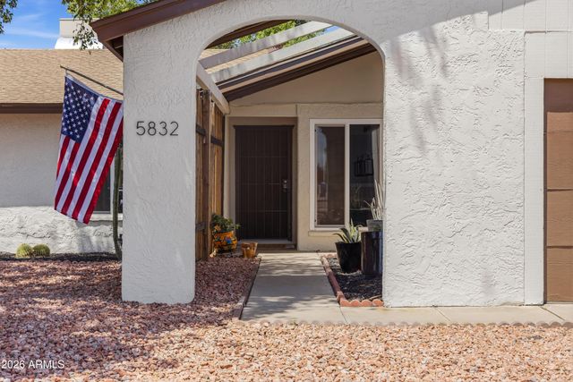5832 S 45TH Street, Phoenix, AZ 85040