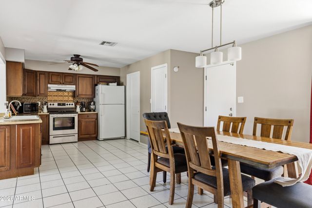 5832 S 45TH Street, Phoenix, AZ 85040