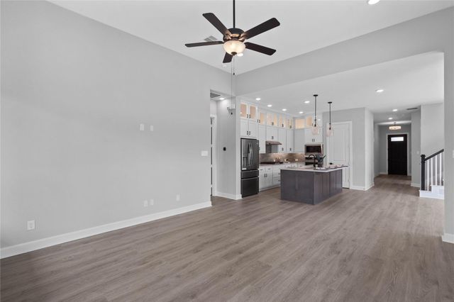 26440 N Wayland Chase, Montgomery, TX 77316