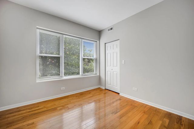 3924 W Altgeld Street 2, Chicago, IL 60647