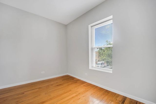 3924 W Altgeld Street 2, Chicago, IL 60647