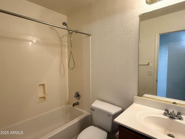 4622 W Beverly Road, Laveen, AZ 85339