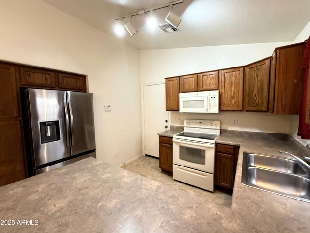 4622 W Beverly Road, Laveen, AZ 85339