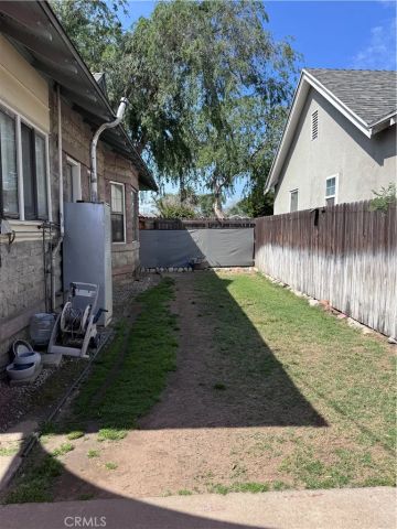 404 N 9th Avenue, Upland, CA 91786