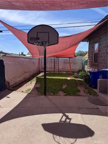 404 N 9th Avenue, Upland, CA 91786