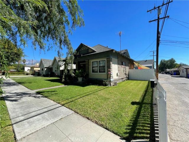 404 N 9th Avenue, Upland, CA 91786