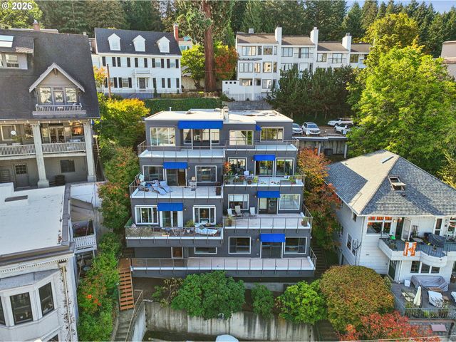 2340 Sw CACTUS Dr, Portland, OR 97205