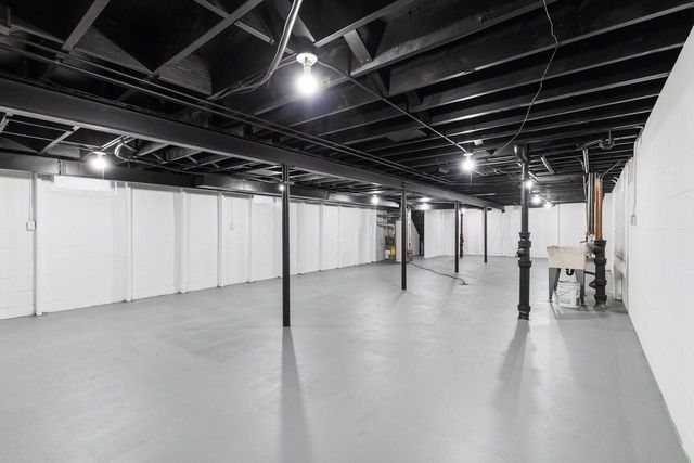 4962 S 20th STREET, Milwaukee, WI 53221