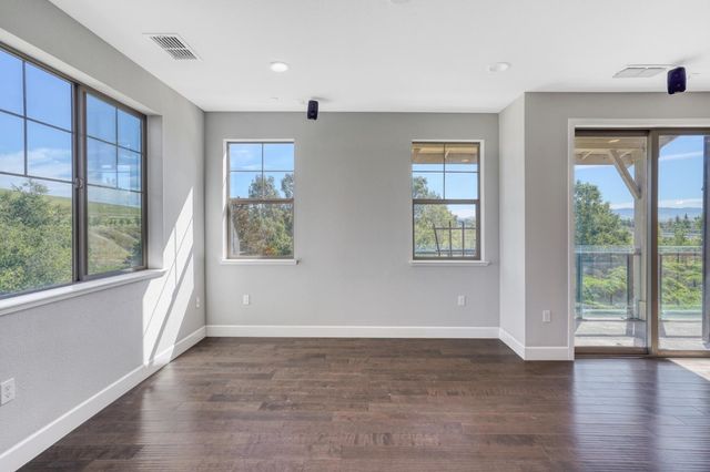 897 Tranquility Circle 5, Livermore, CA 94551