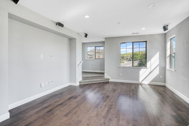 897 Tranquility Circle 5, Livermore, CA 94551