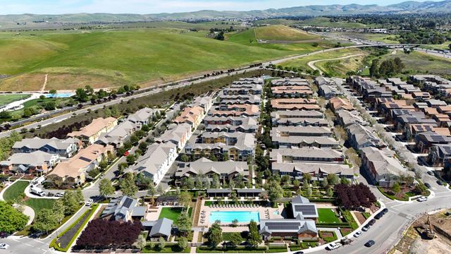 897 Tranquility Circle 5, Livermore, CA 94551