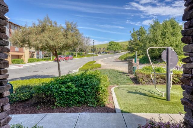 897 Tranquility Circle 5, Livermore, CA 94551