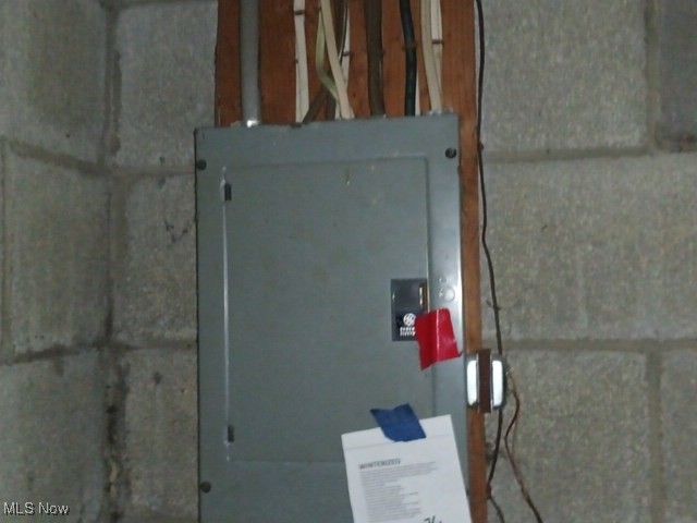 3303 Glenbrook Drive, Norton, OH 44203