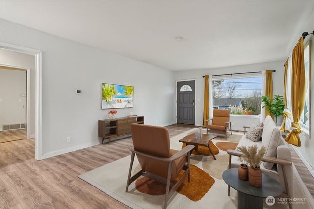 4412 S 3rd Avenue, Everett, WA 98203