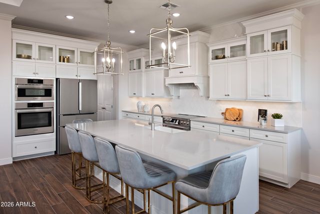 42085 N Tiger Way, San Tan Valley, AZ 85140