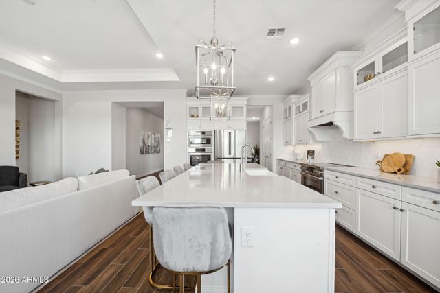 42085 N Tiger Way, San Tan Valley, AZ 85140