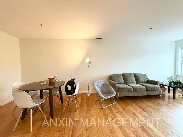 660 Cambridge St 401, Cambridge, MA 02141