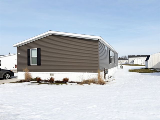 8611 Fallow Drive, Zeeland, MI 49464