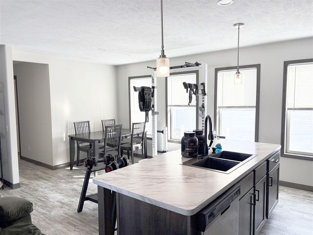 8611 Fallow Drive, Zeeland, MI 49464