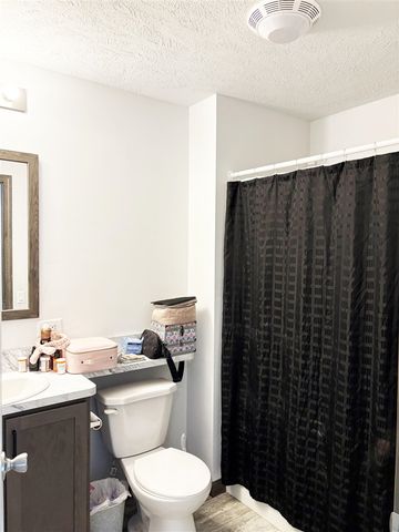 8611 Fallow Drive, Zeeland, MI 49464