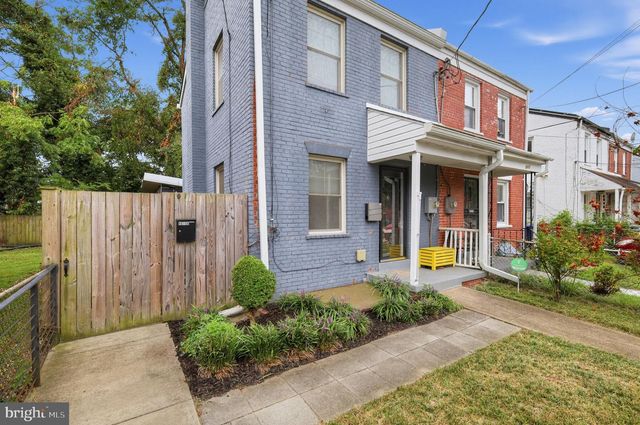 4815 BASS PL SE, Washington, DC 20019
