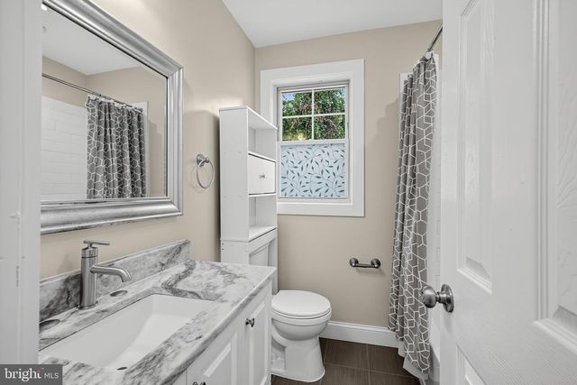 4815 BASS PL SE, Washington, DC 20019