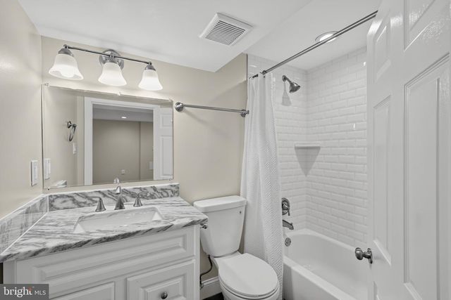 4815 BASS PL SE, Washington, DC 20019
