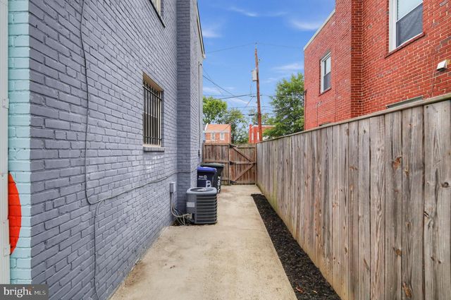 4815 BASS PL SE, Washington, DC 20019