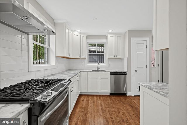 4815 BASS PL SE, Washington, DC 20019