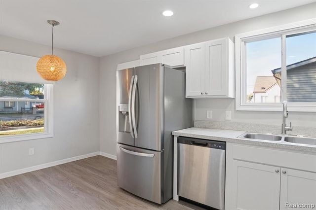 129 South Street, Belleville, MI 48111