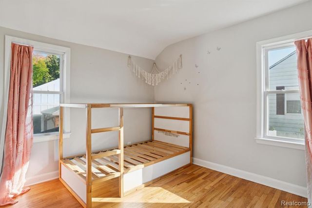 129 South Street, Belleville, MI 48111