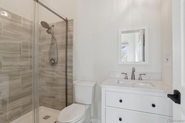 129 South Street, Belleville, MI 48111