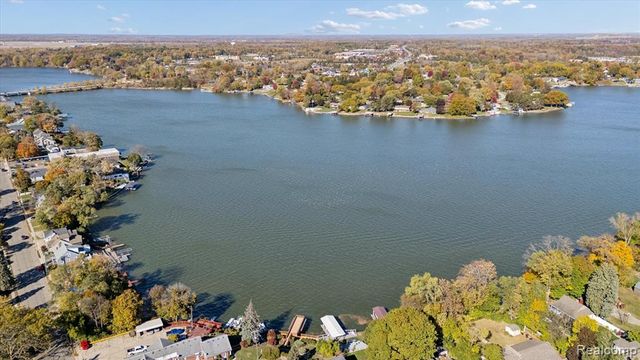 129 South Street, Belleville, MI 48111