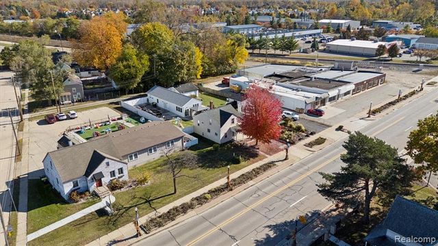 129 South Street, Belleville, MI 48111