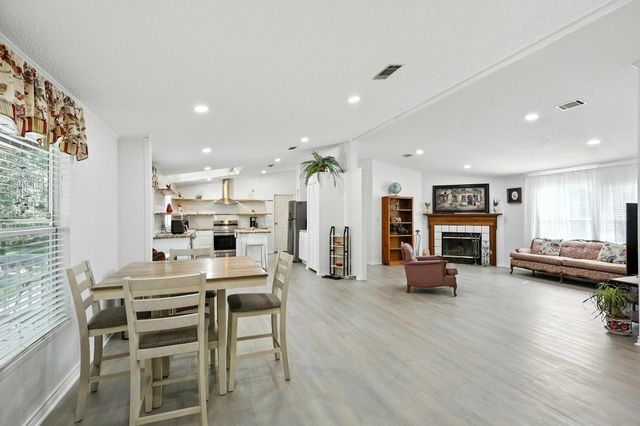 5442 Woodland Drive, Orange, TX 77632