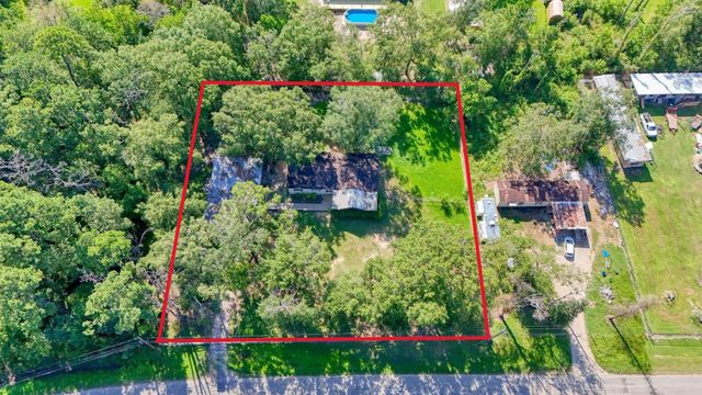 5442 Woodland Drive, Orange, TX 77632