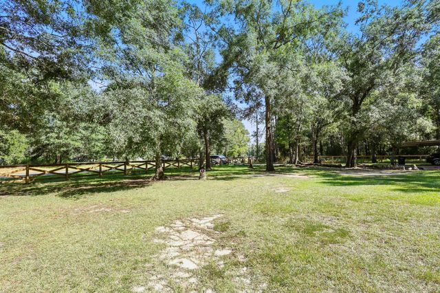 5442 Woodland Drive, Orange, TX 77632