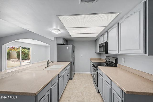 4305 E EQUESTRIAN Trail, Phoenix, AZ 85044